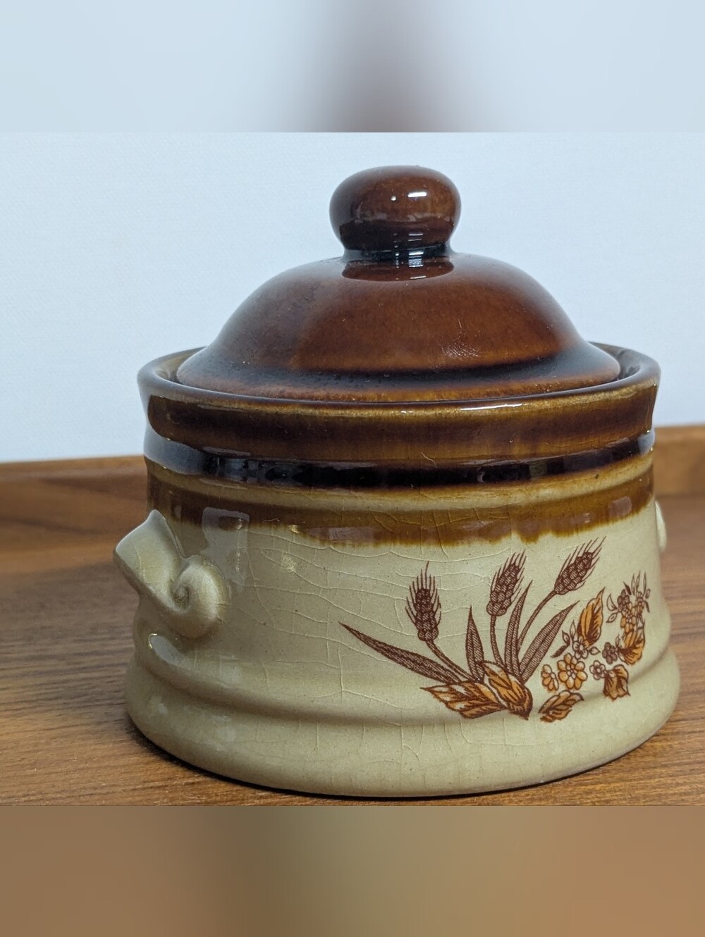 Vintage brown and tan Stoneware Wheat Flower Jar made in Taiwan 1970s